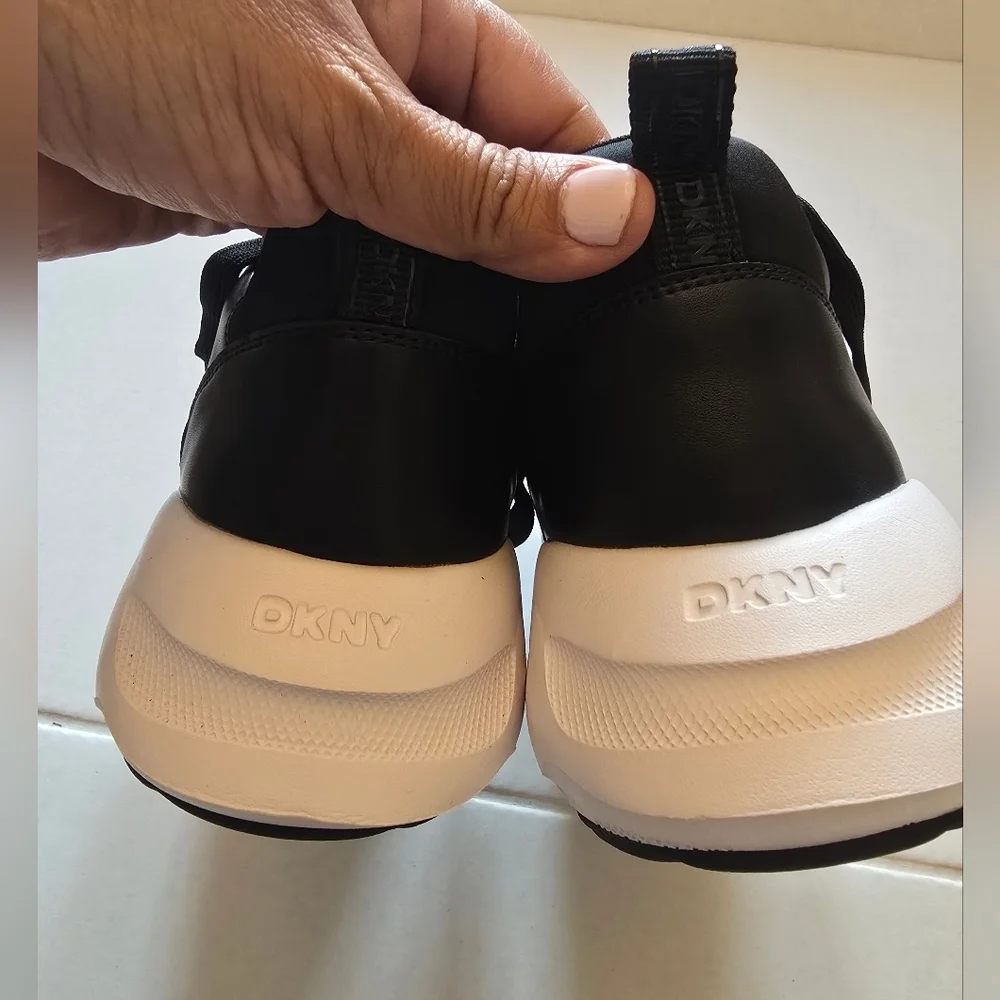 DKNY Chunky Faux Black Leather Sneakers Size 7.5